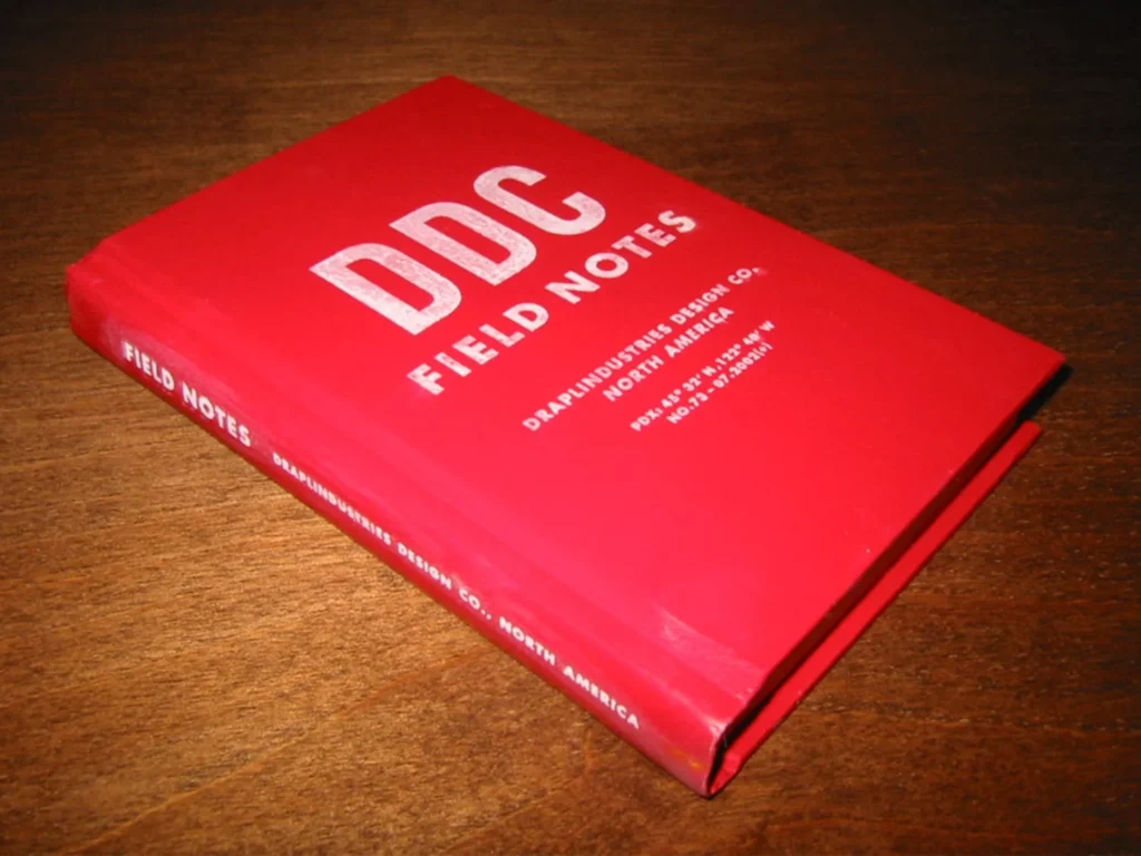 Prototype « DDC Field Notes » relié — Aaron Draplin