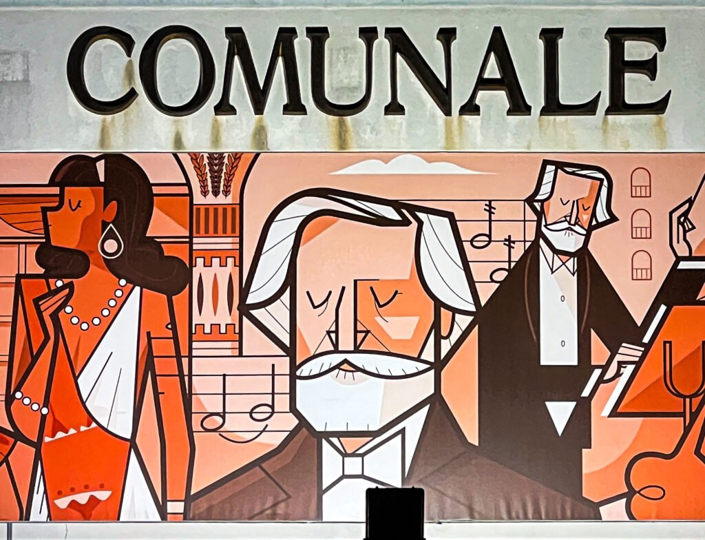 Giuseppe Verdi Theatre murals (photo) — Ale Giorgini