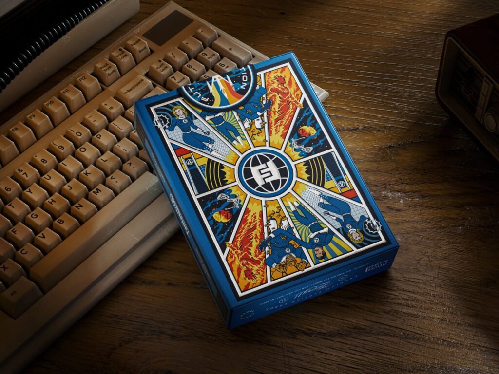 Fantastic Four : dos de l'étui, composition rayonnante — Brethren Design Co