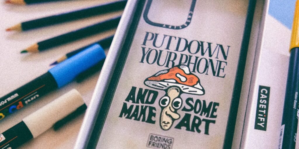 Casetify — collection de coques — Boring Friends