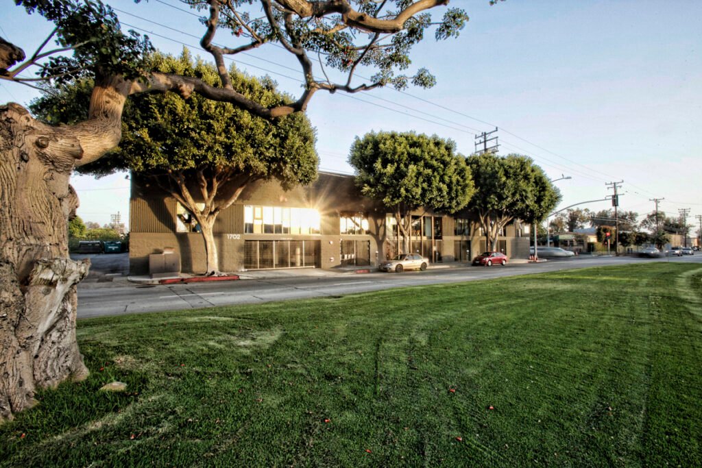 Studio Blind, Santa Monica – extérieur — Blind