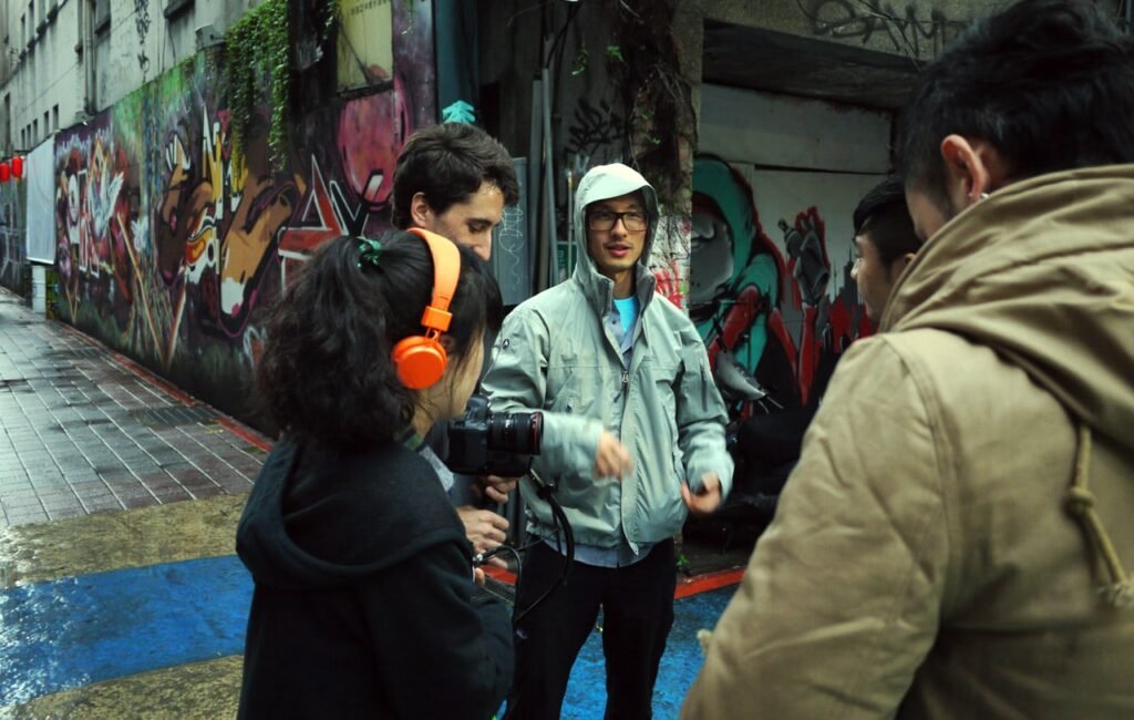 Tournage du documentaire « Havoc in Heaven » (Mtee) — Blind