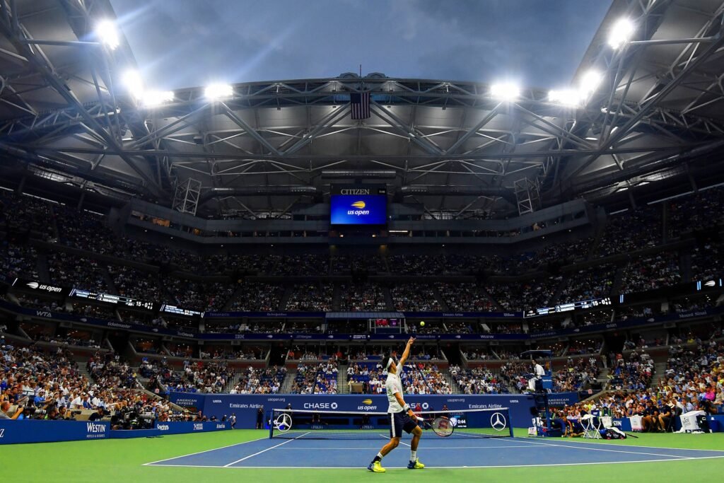 US Open — stade de nuit — Chermayeff & Geismar & Haviv