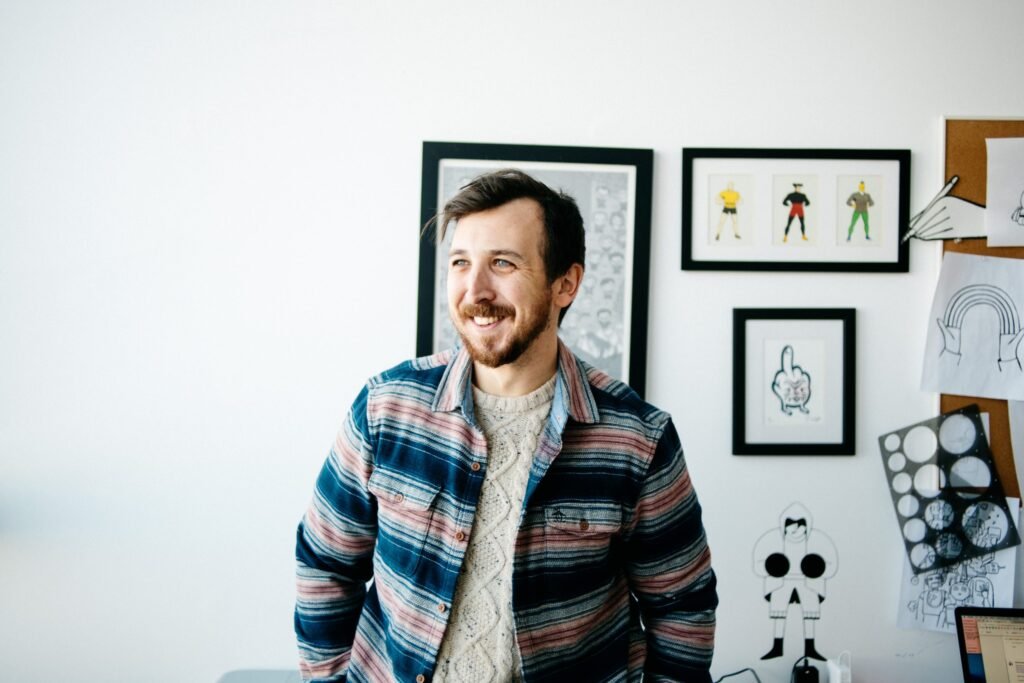 Portrait de Chris DeLorenzo dans son atelier — Chris DeLorenzo
