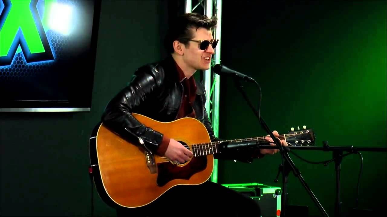 Image de la vidéo Why'd You Only Call Me When You're High? par Arctic Monkeys