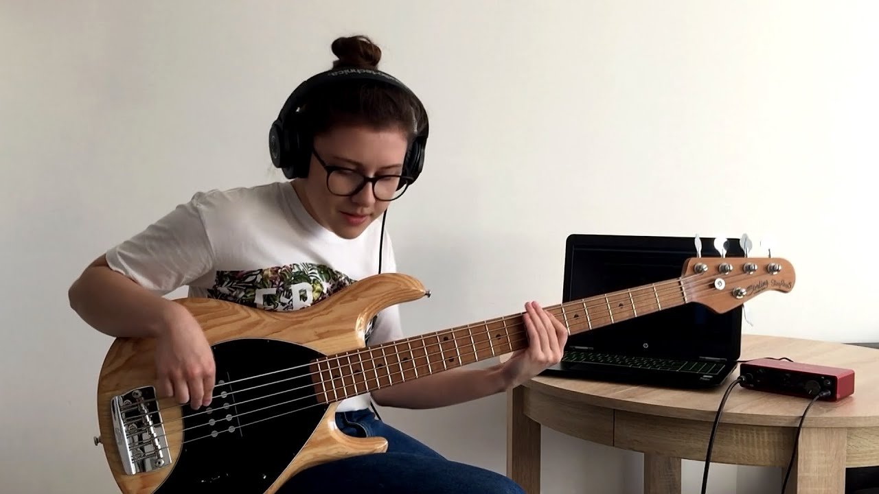 Image de la vidéo Hallucinate par juliaplaysgroove