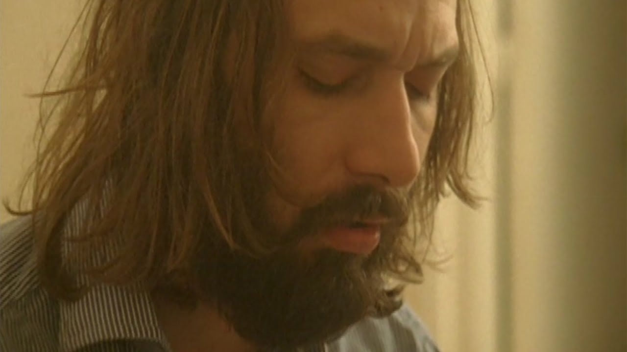 Image de la vidéo L'amour et la violence par Sébastien Tellier