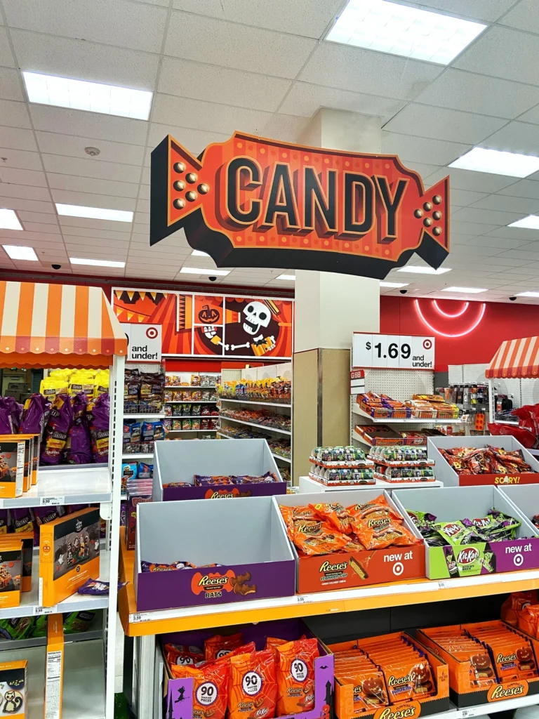 Target Halloween 2020 — signalétique en magasin — Clark Orr
