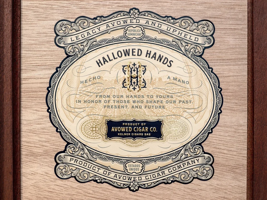 Le couvercle Hallowed Hands — Dan Gretta