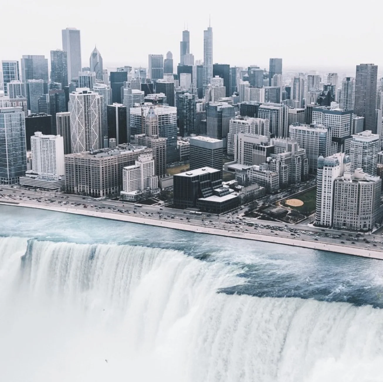 Chicago et sa chute — Elise Swopes