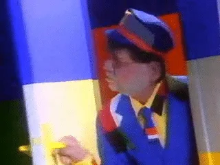 Image extraite des Guignols de l’info avec la marionnette d’Étienne Robial — Étienne Robial