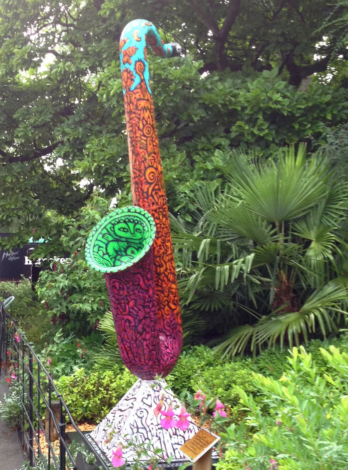 Saxophone de Montreux, détail