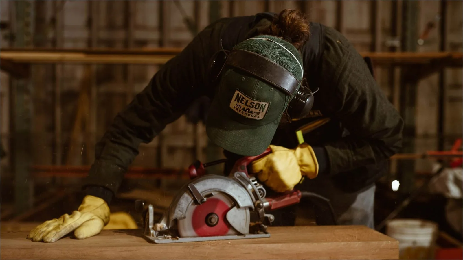 Visuel de Nelson Treehouse : design & build, hospitalité, quincaillerie