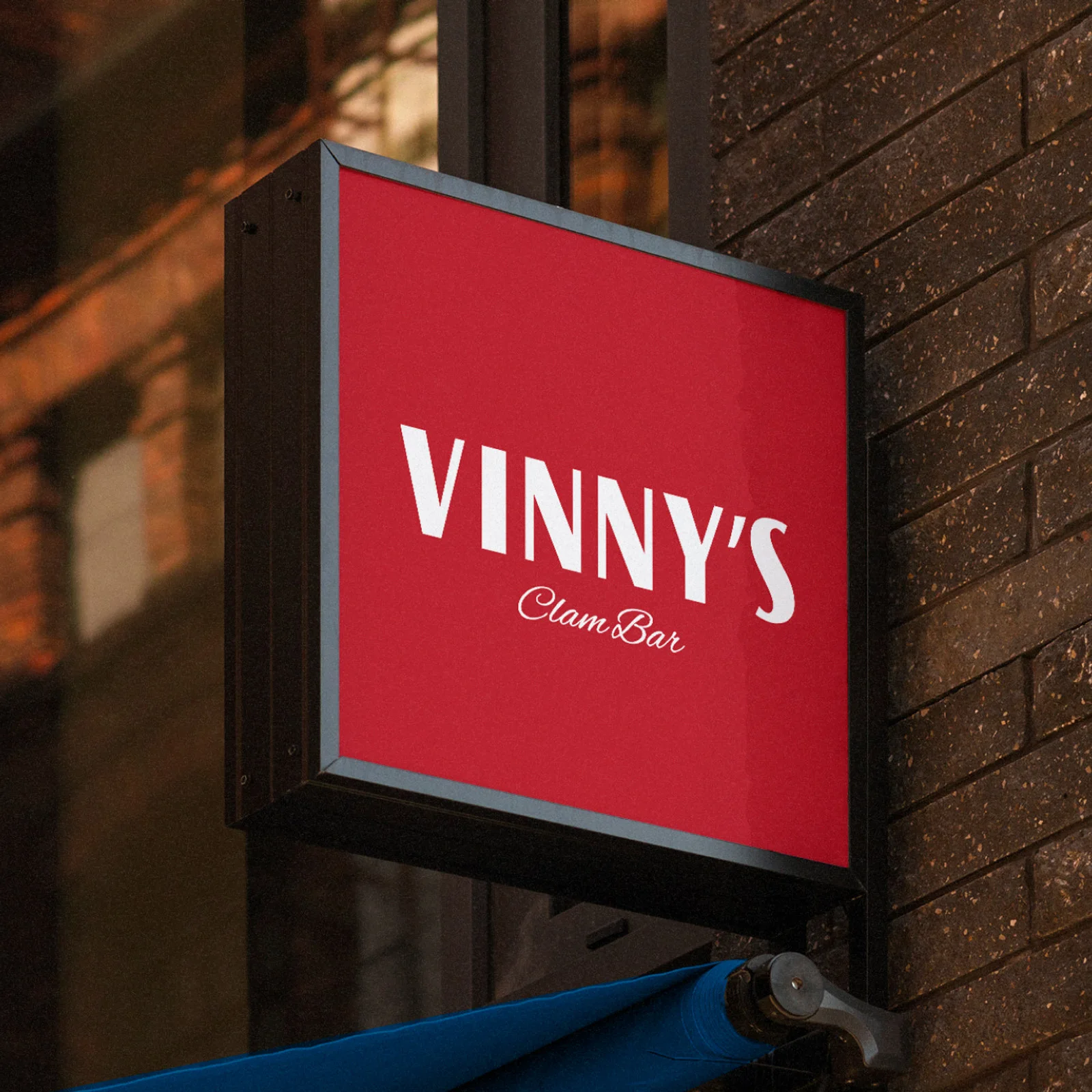 Vinny’s, enseigne — Ferroconcrete