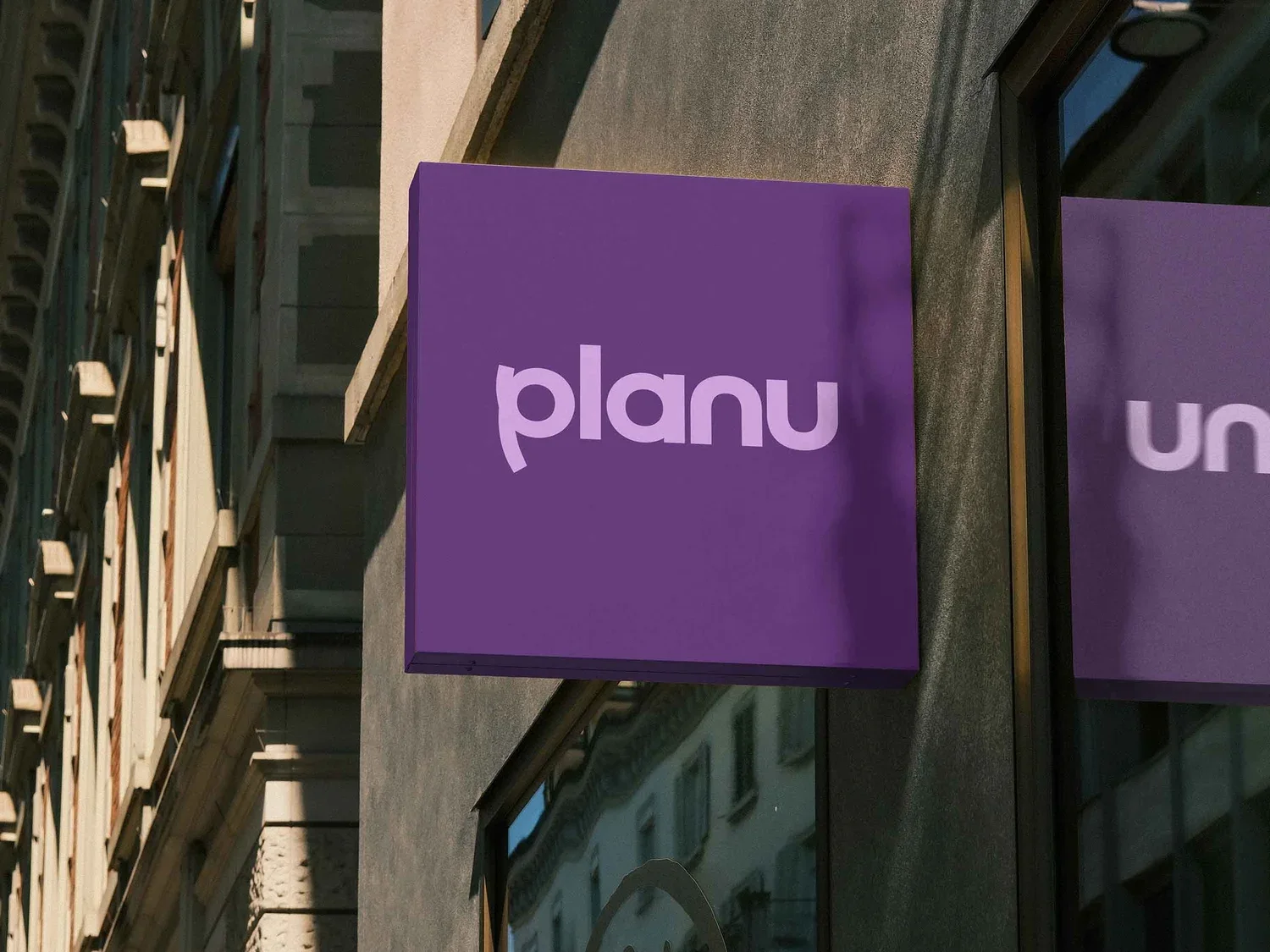 Planu, logo en enseigne — Felipe Holman