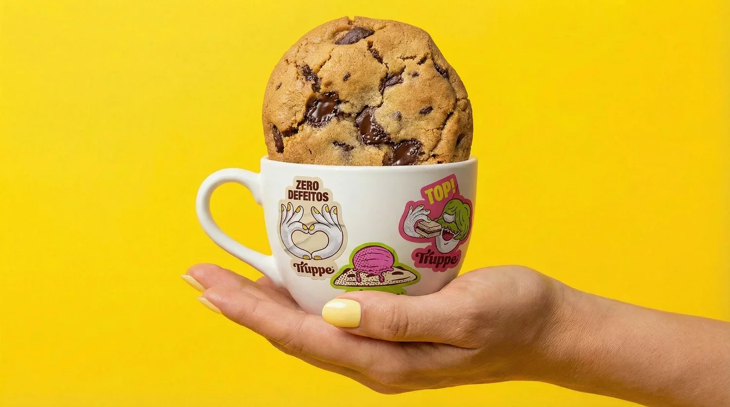 Truppe, cookie et tasse — Felipe Holman