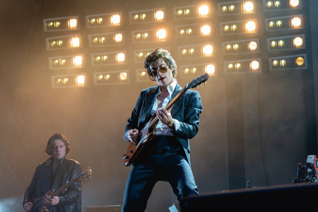 Turner et un guitariste, Londres 2023 — The Car, Arctic Monkeys